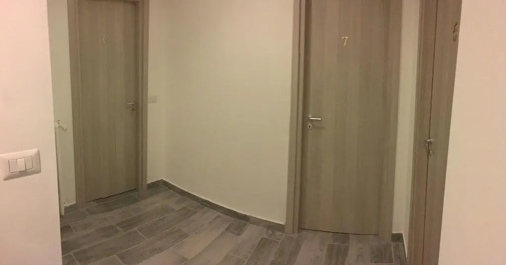 Soperga Guesthouse Milan 3*,  Italy